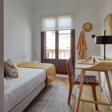 Amuitz By Feelfreerentals