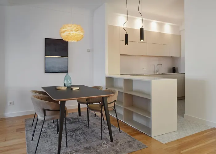 Amuitz By Feelfreerentals